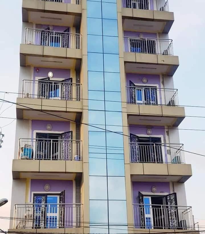 Palace Des Rois Douala Kültér fotó